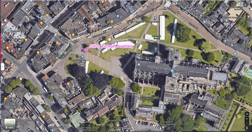 Glitzy Vintage Jewellery location